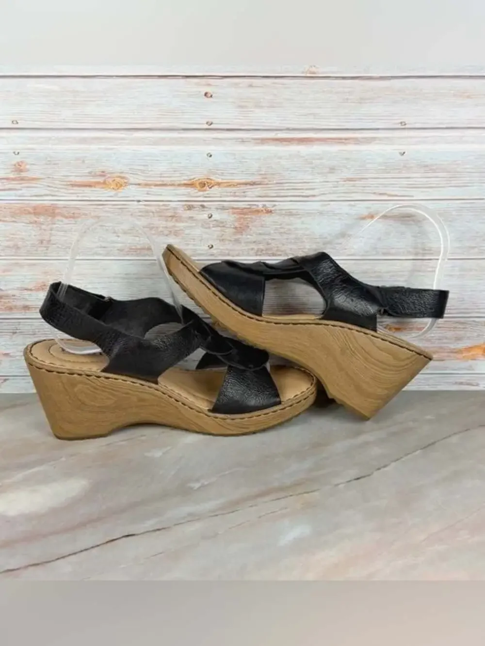 Born comfortable black